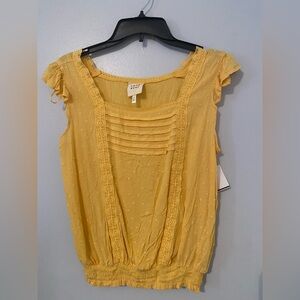 Neon Soul Yellow Lace Flutter Sleeve Tank size small